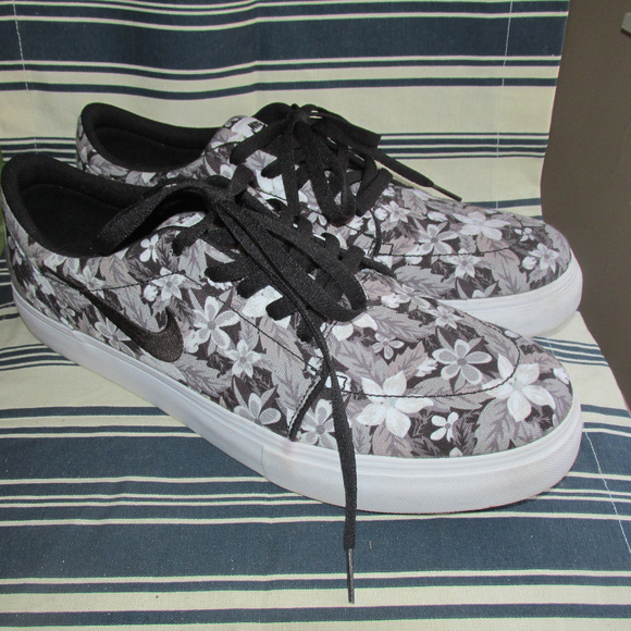 nike floral shoes mens